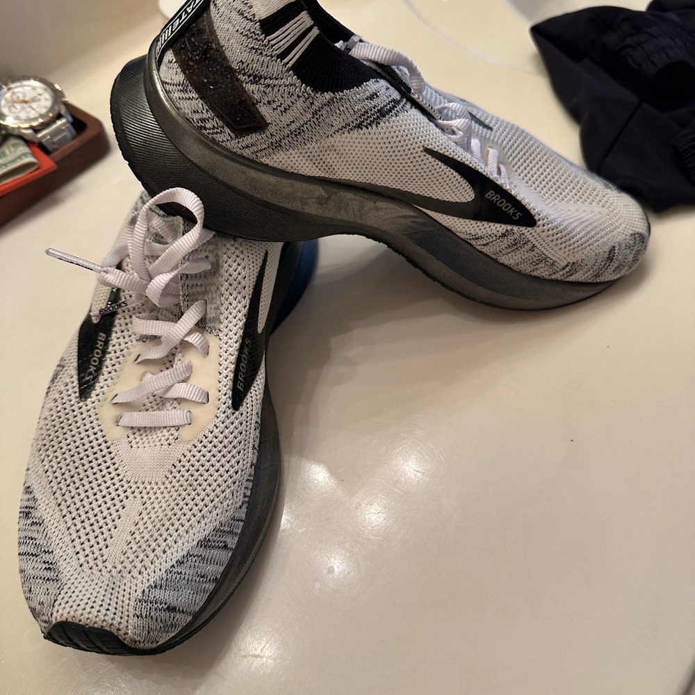 Brooks Women’s Black and White Levitate Shoes